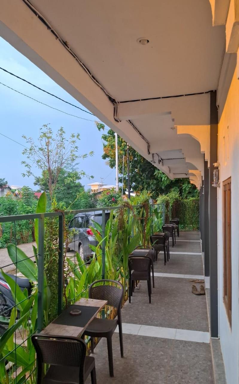 Guest House D Valeri Labuan Bajo Exterior photo